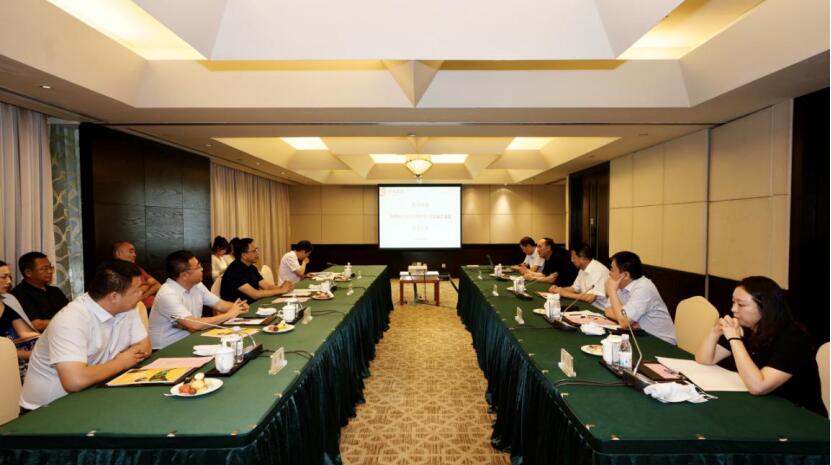 天府之國(guó)牽手塞外江南四川省旅游投資集團(tuán)與伊犁州人民政府舉行簽約儀式
