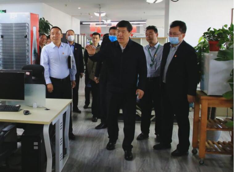 羅強(qiáng)副省長調(diào)研四川青旅