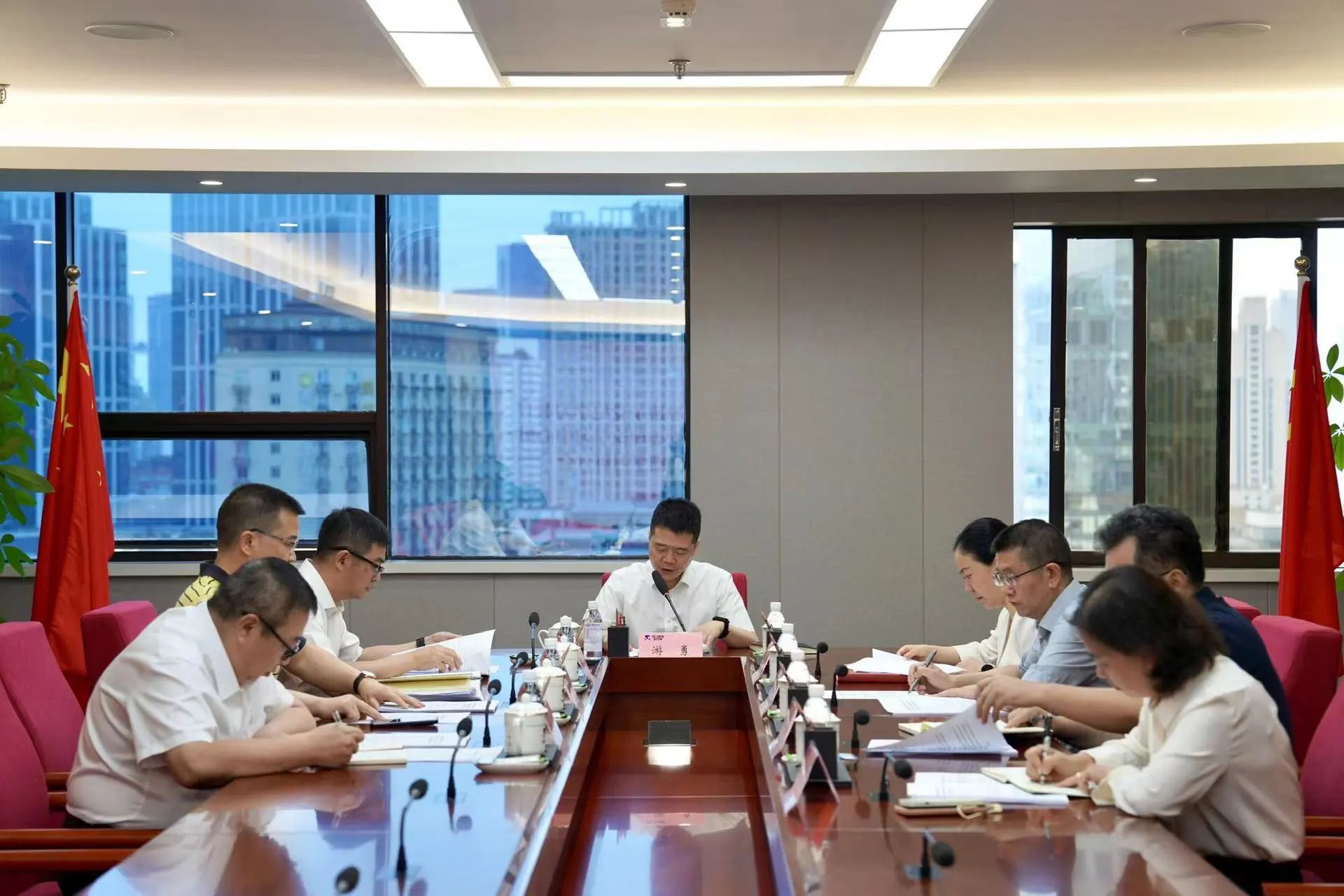 省旅投集團黨委領(lǐng)導班子黨紀學習教育專題學習研討會暨黨委理論學習中心組2024年第四次專題學習研討會召開