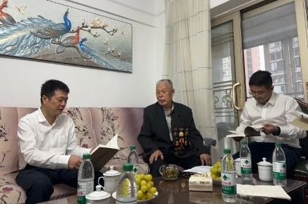 省旅投集團(tuán)黨委國(guó)慶節(jié)前夕走訪慰問(wèn)老干部老黨員