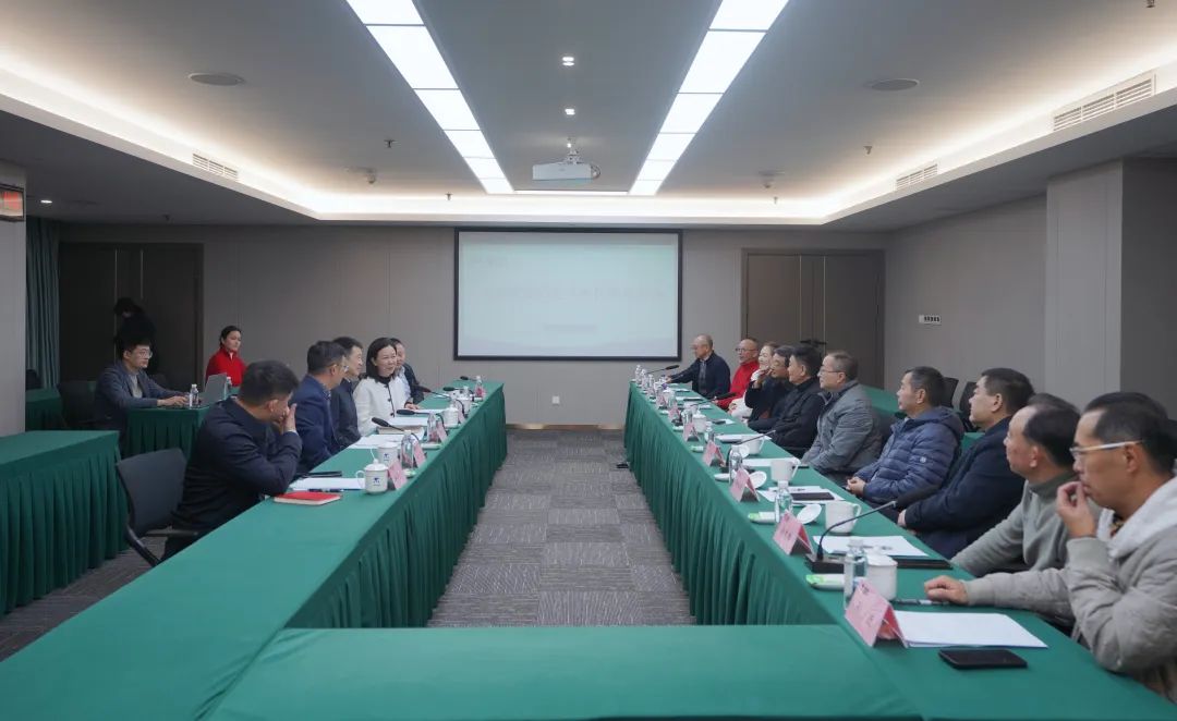 省旅投集團(tuán)組織召開(kāi)老干部座談會(huì)